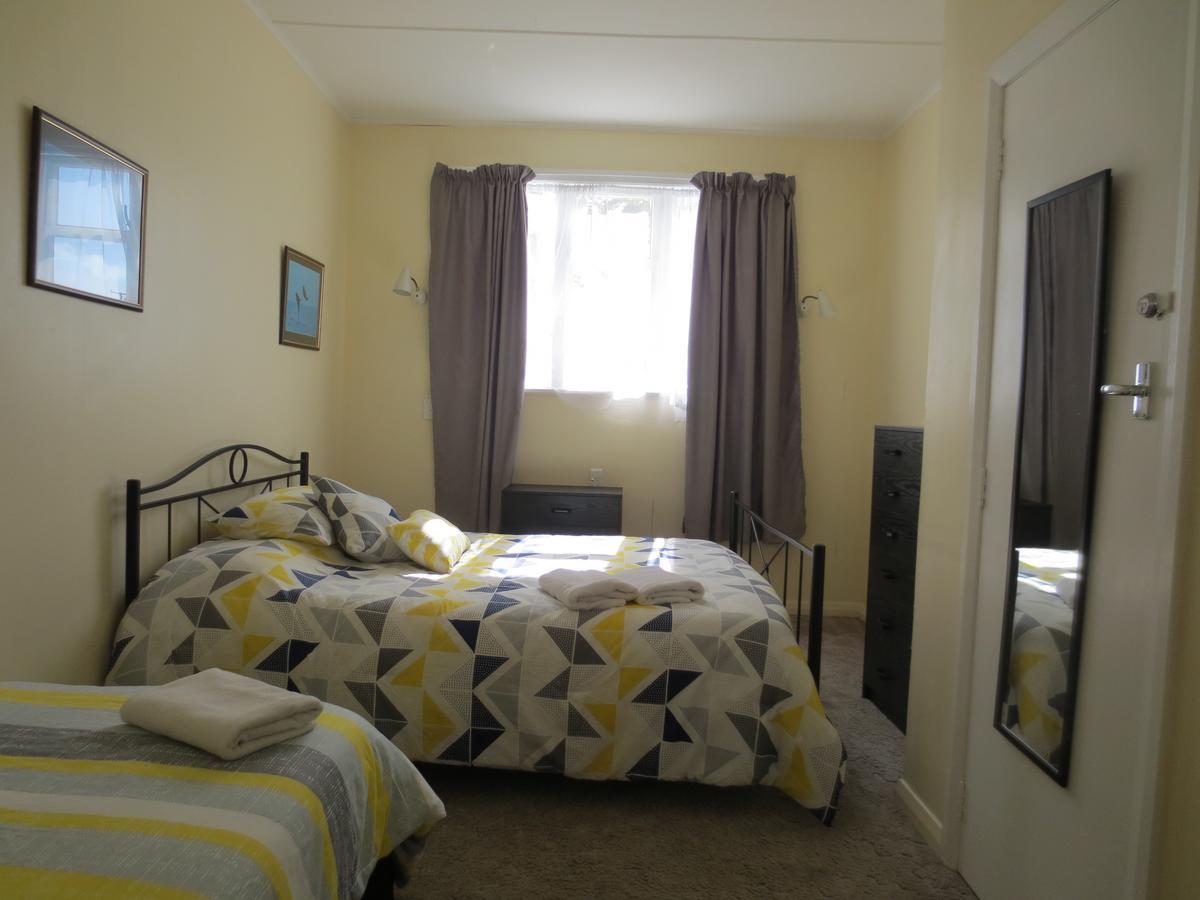 Empire Hotel Featherston Zewnętrze zdjęcie